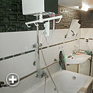 Deckenlifter an der Badewanne